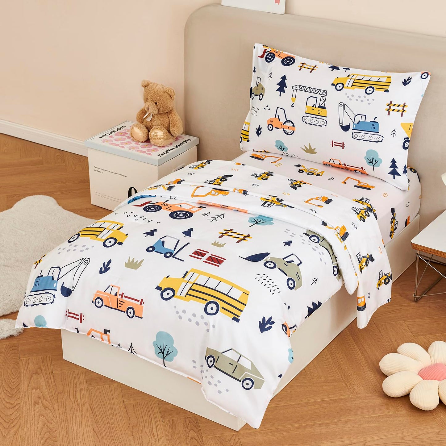 URBONUR 4-Piece Toddler Bedding Set for Boys Construction Car Printed Vehicles Toddler Comforter Set with Sheets Lightweight and Soft Perfect for Kids 2-6 Year Old Toddler Bed in a Bag