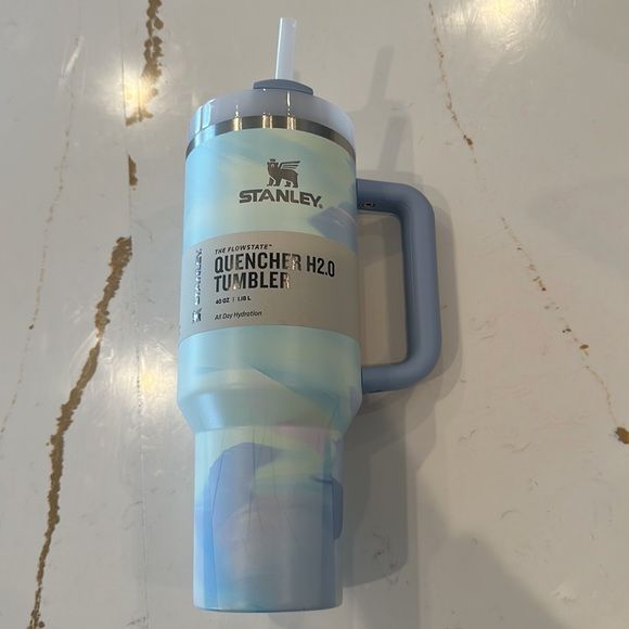 Stanley Quencher Tumbler Blue Cool Brushstrokes – Limited Edition Hydration