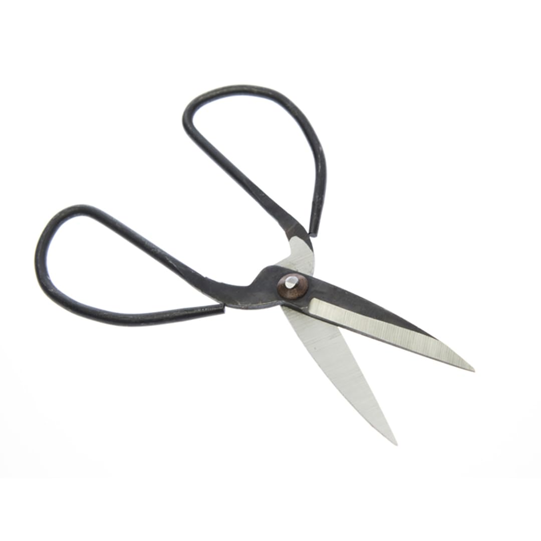 SE Chinese Scissors with Super Sharp Edges Suitable for Embroidery, sewing, Craft, Art Work, and Everyday Usage (6-Inch)
