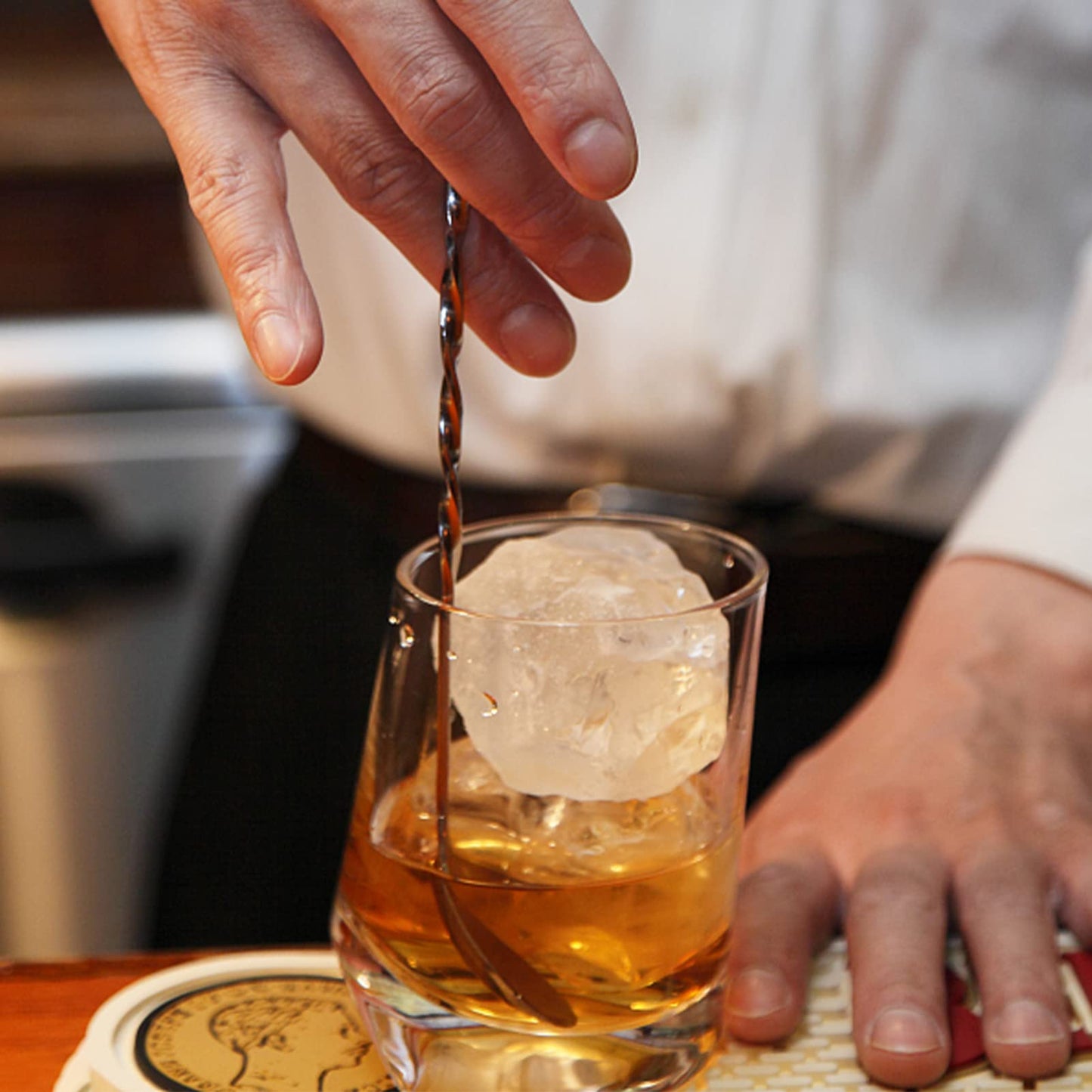 Stainless Steel Ice Pick, 9 inch Pick Tool with Safety Cover, Non-slip Wooden Handle Pick for Bars, Kitchen, Bartender Breaking Ice (M, Wood Color)