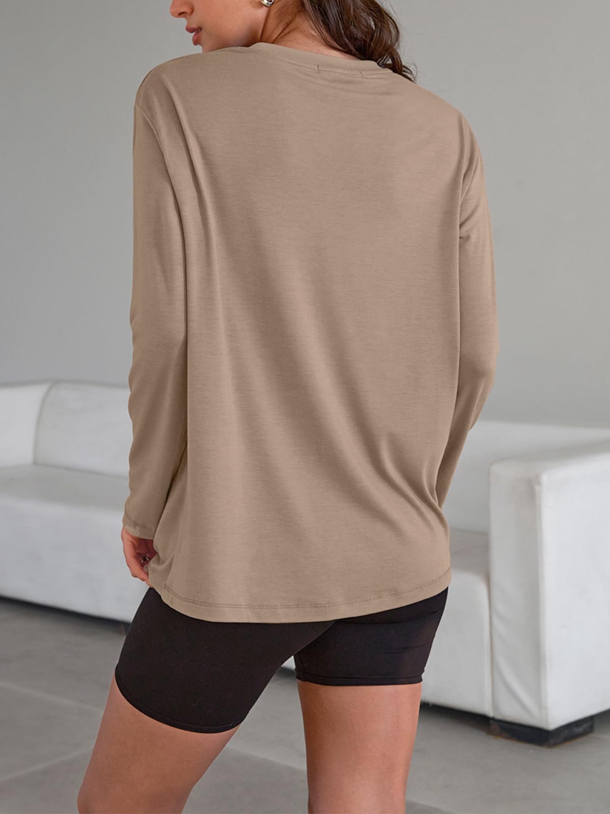 Trendy Queen Womens Oversized Long Sleeve T Shirts 2025 Basic Crewneck Tee Fall Tops Casual Workout Y2K Clothes Khaki M
