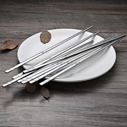 YAPULLYA Korean Metal Chopsticks and Spoons Set, Reusable Stainless Steel Flatware Chopsticks and Spoons with long-hand, set of 3 (Lucky Clover)