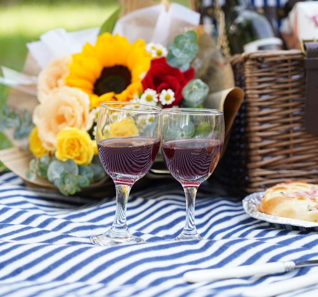 Wicker Picnic Basket for 2 with Waterproof Picnic Blanket, Picnic Set for 2 with Sand-Proof Beach Mat,Willow Hamper Service Set for Camping and Outdoor Party