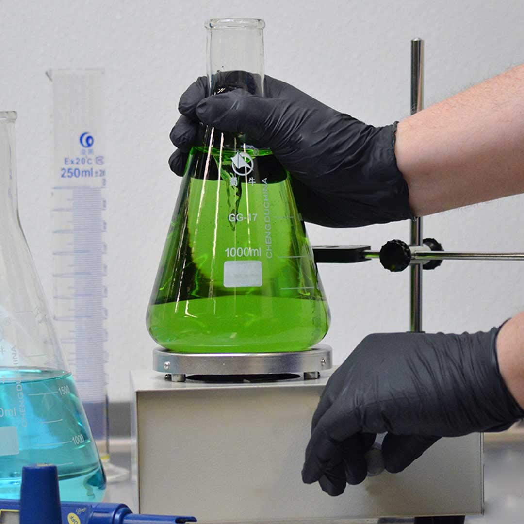 1st Choice Black Nitrile Gloves, Large, Box of 100 Gloves, Disposable Latex Free Exam Grade Black Gloves for Cooking - 3mil