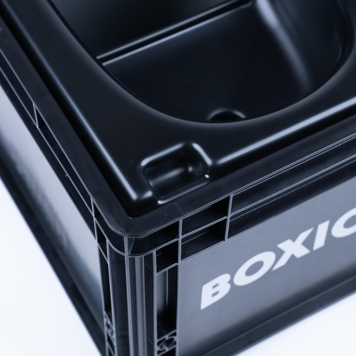 BOXIO TOILET PLUS: Starter-Set - Portable solution for car trips, boats, hunting or outdoor adventures. Europe's most-selling composting toilet. Compact size: 15.75" x 11.8" x 11"