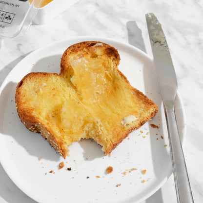 Bees Knees Raw Honeycomb, 100% Edible, All-Natural Gourmet Honeycomb in Double Sealed Packaging, Acacia Honey Comb with Sweet, Light Flavor, Foodie Gifts, Tea Gifts, Unique Gift Ideas (7 oz)