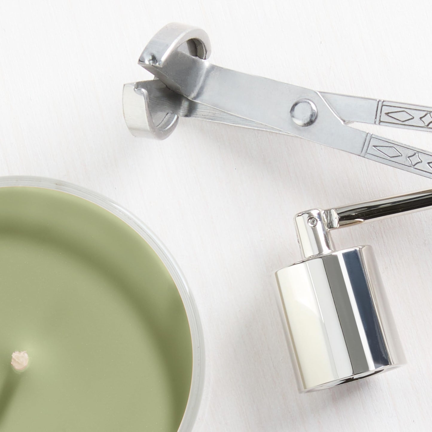 Yankee Candle Sage & Citrus Scented Candle, 22oz Large Jar with up to 150 Hour Burn Time, Great for gifting, Birthdays