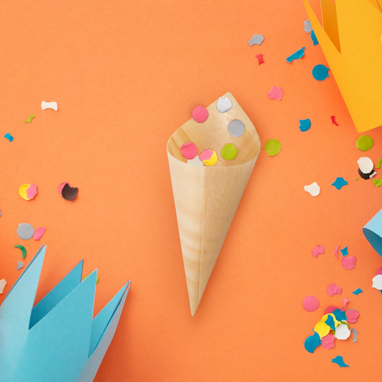 BambooMN - Disposable Food and Appetizer Wood Cones - 3.1" x 1.5" - 100 Pieces