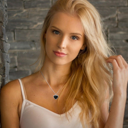 SmileBelle Black Heart Necklace for Women, Gothic Black Necklaces Black Tourmaline Necklace as Birthday Gifts for Her, Black Handmade Jewelry Silver Heart Pendant Necklace for Teen as Tendy Jewelry