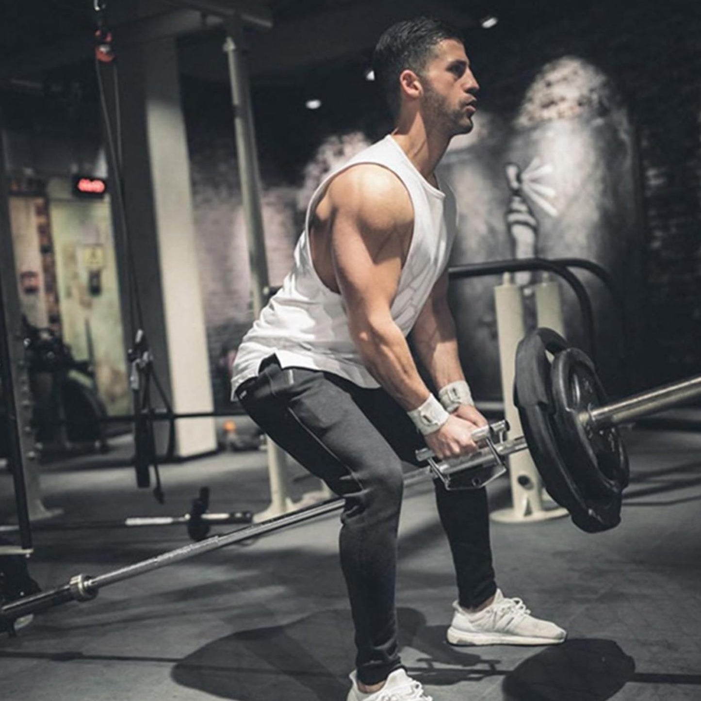 ZUEVI Men's Muscle Cut Off Tank Tops Bodybuilding Fitness Sleeveless Gym Shirts Workout Stringer Tee Shirt (ZArmy Green-L)