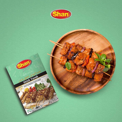 Shan Shish Taouk Arabic Seasoning Mix 1.41 oz (40g) - Spice Powder for Middle Eastern Spicy BBQ Meat Cubes - Suitable for Vegetarians - Airtight Bag in a Box (Pack of 3)