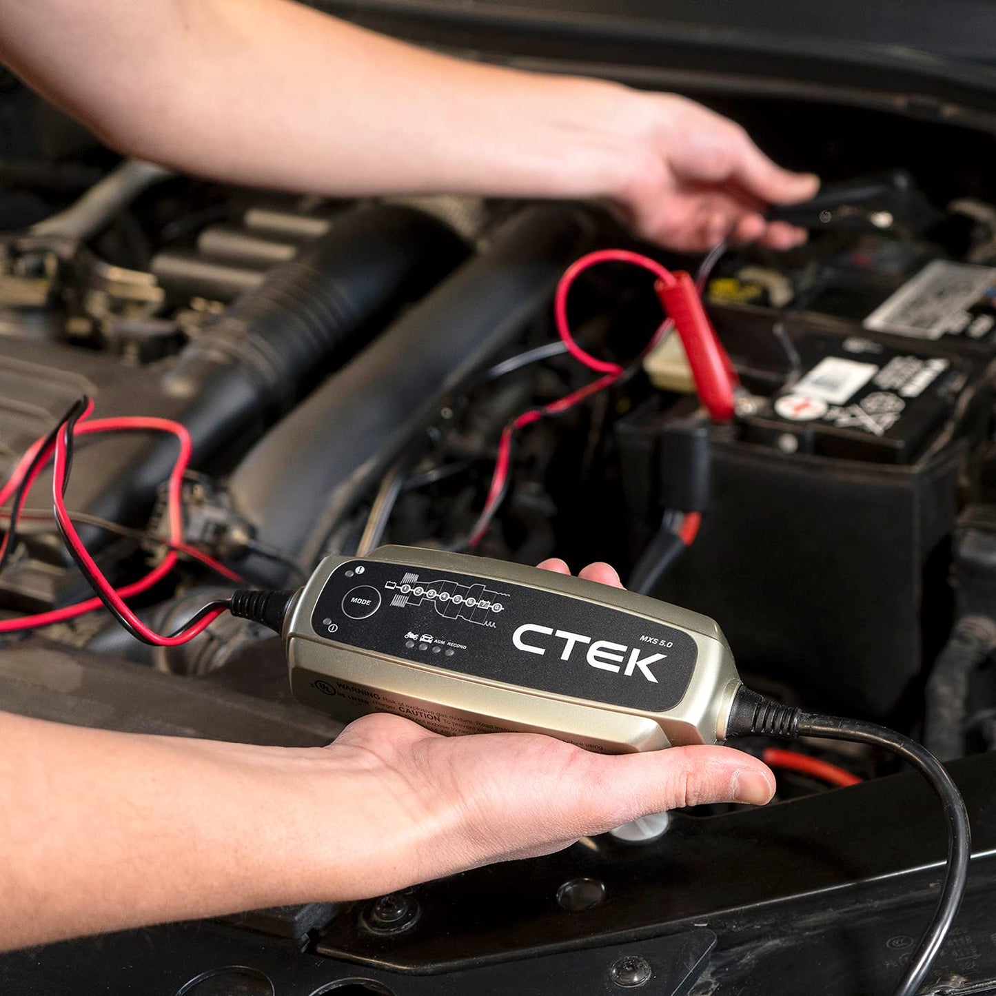 CTEK MXS 5.0, Fully Automatic 12V 4.3 Amp Battery Charger and Maintainer, Unique 8 Step Charging, Simple Plug and Play Operation, Desulphation Function with Built-in Temperature Compensation