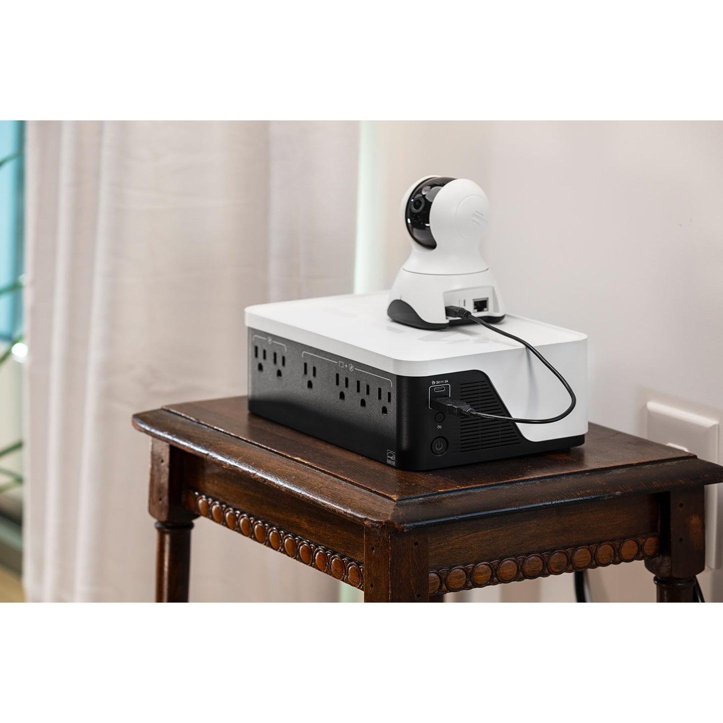 APC UPS Battery Backup, 700VA UPS with 4 Backup Battery Outlets, Type C USB Charging, BE700G3 Back UPS