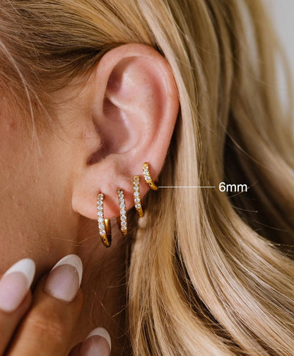 Small Gold Hoop Earrings for Women Men,14K Gold Plated in 316L Surgical Steel Hinge Huggie Hoop Earrings fit Cartilage Helix Tragus Sung Earlobe Lightweight Hypoallergenic Earrings (1 Pair-6mm)