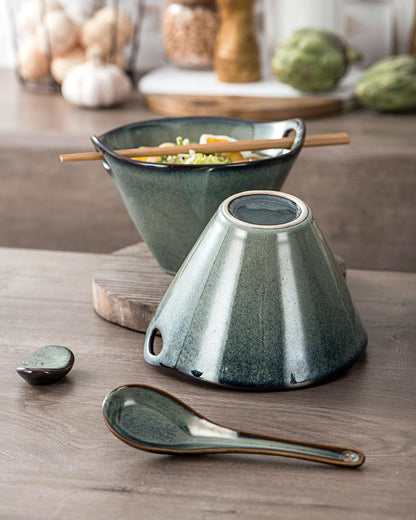 UNICASA Japanese Ramen Bowl Set with Chopsticks, Spoons and Rests, 20oz Deep Porcelain Noodle Bowl Set of 2 for Udon, Pho, Salad, Soup (Reactive Green)