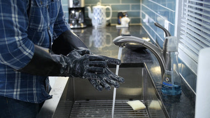 Artisan Griller BBQ, Smoker & Oven glove- Insulated Heat Resistant for Fryer & Kitchen. Great Barbecue Smoking Oyster Mitt–Turkey Fryer, Oil,Fire & Water resistant -(Size 10/XL – Black neoprene)