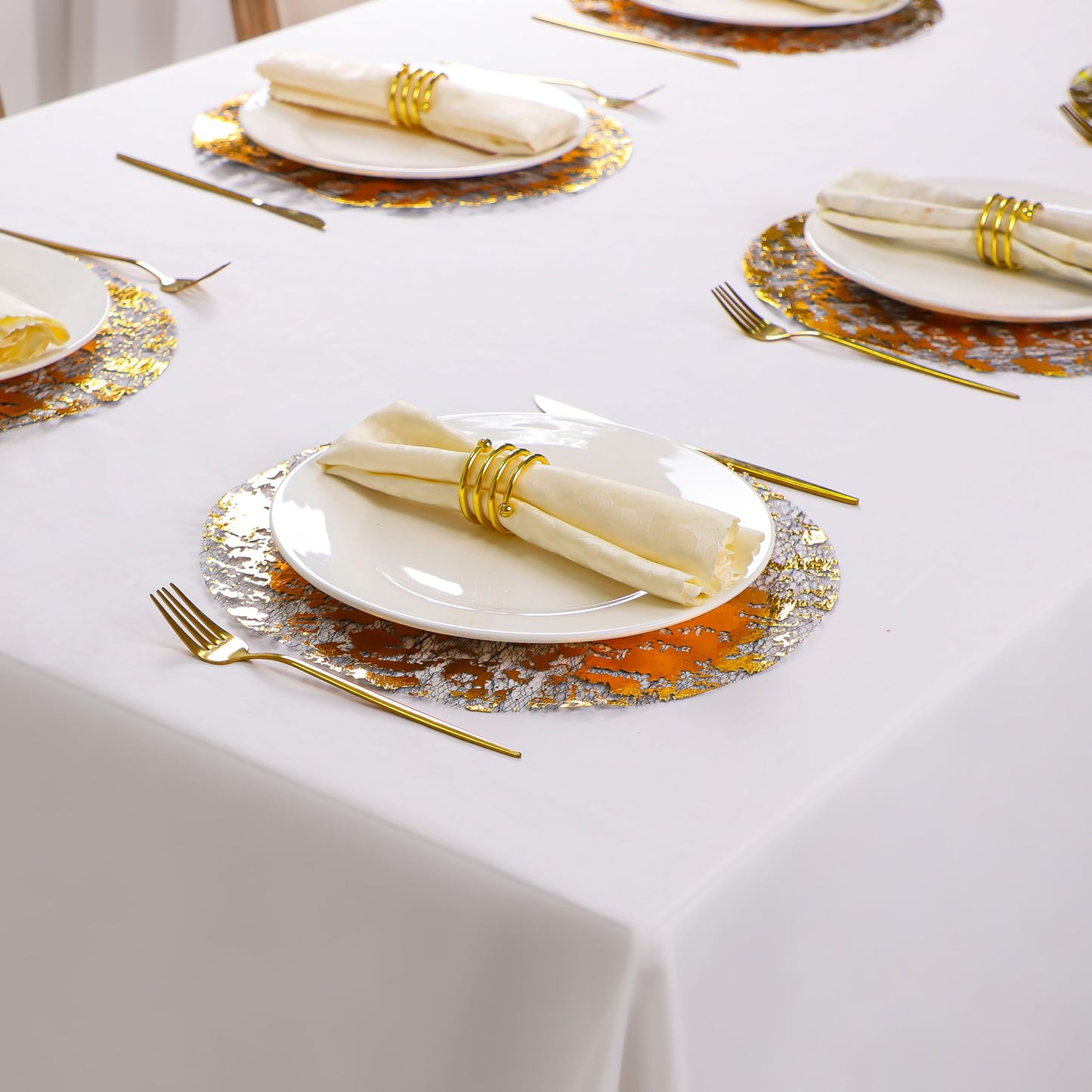 Snowkingdom Black Gold Placemats Round Disposable Sparkly Paper Metallic Glitter Foil Gold Doilies Luxury Dining Table Decoration Centerpieces for Party Birthday Wedding Christmas Shower Set of 24