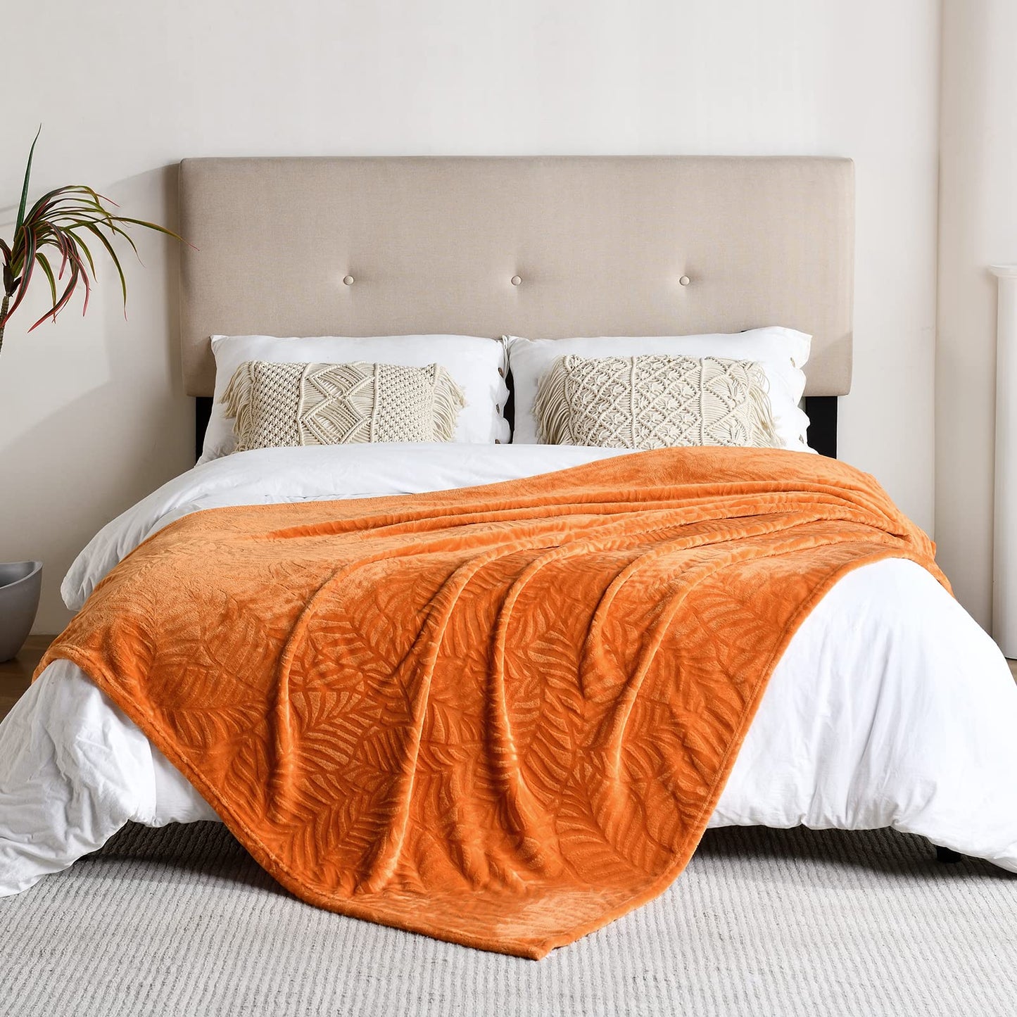 SOCHOW Super Soft Flannel Fleece Fall Throw Blanket, Lightweight Cozy Warm Leaves Textured Plush Blanket for Bed Couch Sofa, 50 x 60 Inches, Orange