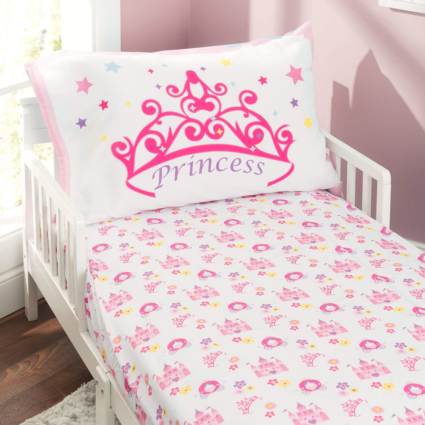 EVERYDAY KIDS 4 Piece Toddler Bedding Set -Princess Storyland- Includes Comforter, Flat Sheet, Fitted Sheet and Reversible Pillowcase