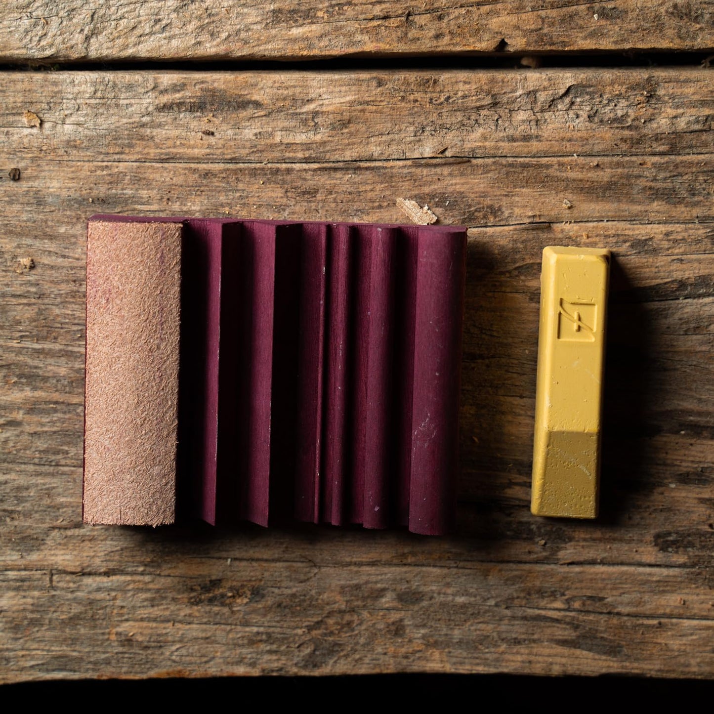 Flexcut SlipStrop, Polish and Debur Cutting and Carving Tools For Razor Sharp Blade Edges