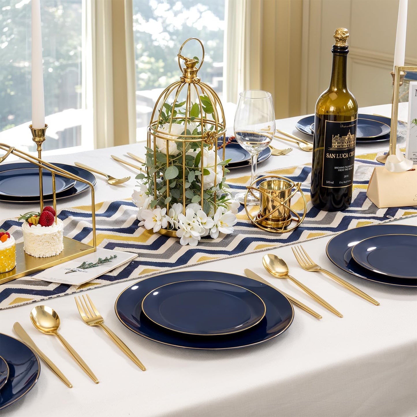 bUCLA 150PCS Blue and Gold Plastic Plates - 25 Guests Navy Blue Plastic Dinnerware Disposable for Party - Include 25 Dinner/Dessert Plates, 25 Knives, 25 Forks, 25 Spoons, 25 Cups