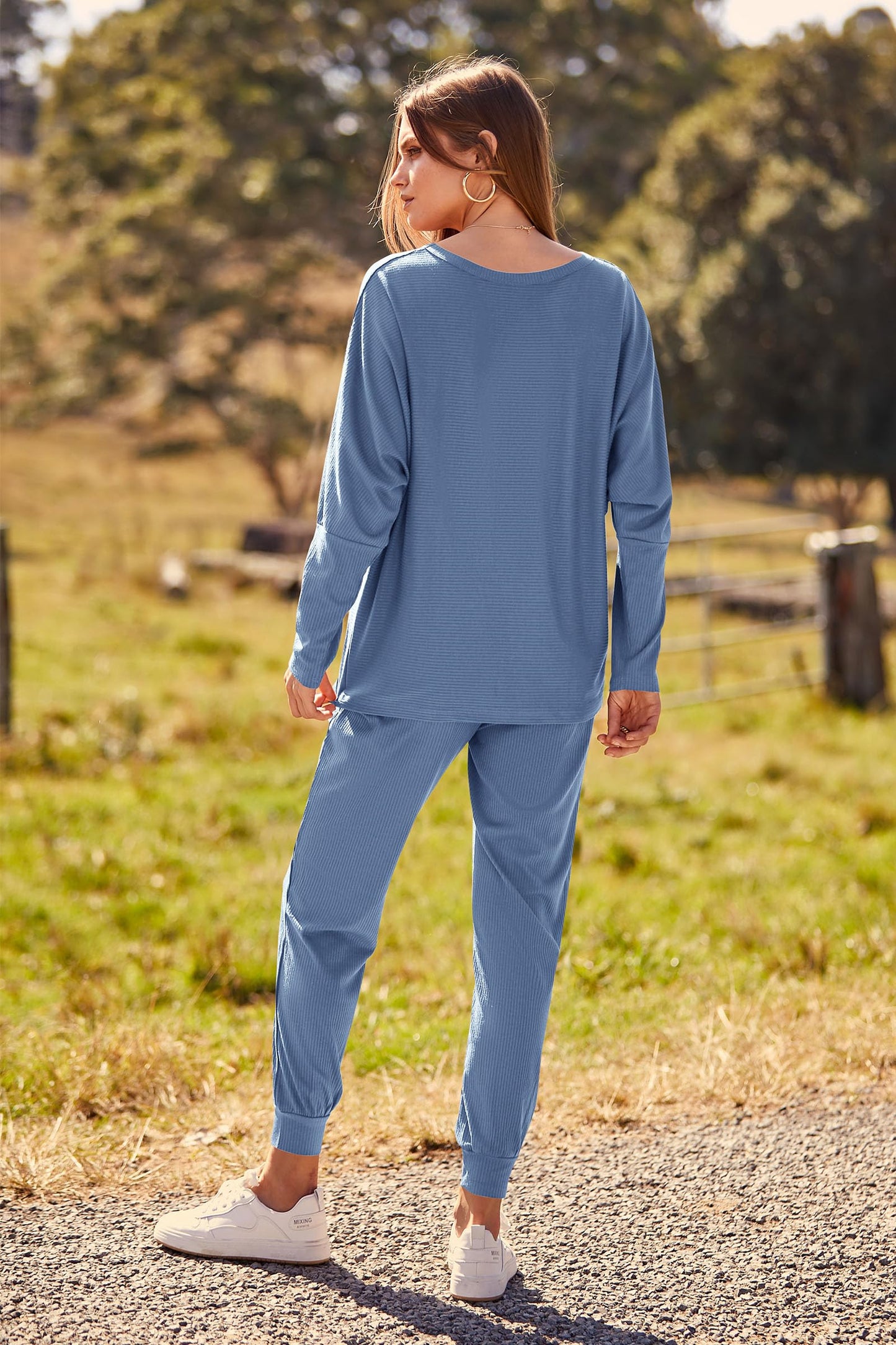 PRETTYGARDEN Women's Fall 2 Piece Lounge Set Long Sleeve Tops Ribbed Pants Spring Matching Sweatsuit Travel Outfits Clothes (Light Blue,Small)