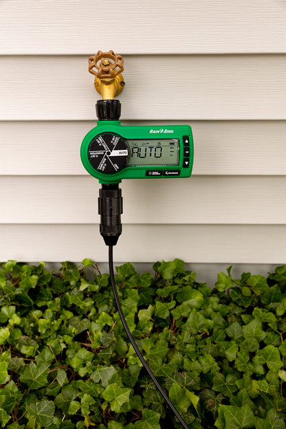 Rain Bird 1ZEHTMR Professional Grade Electronic Digital Hose End Timer/Controller, One Zone/Station, Battery Operated
