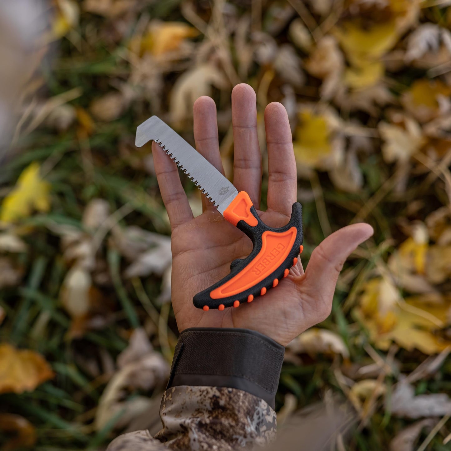 Gerber Gear Vital Pack Compact Saw, Stainless Steel Sawtooth Blade for Camping, Hunting and Hiking with Sheath