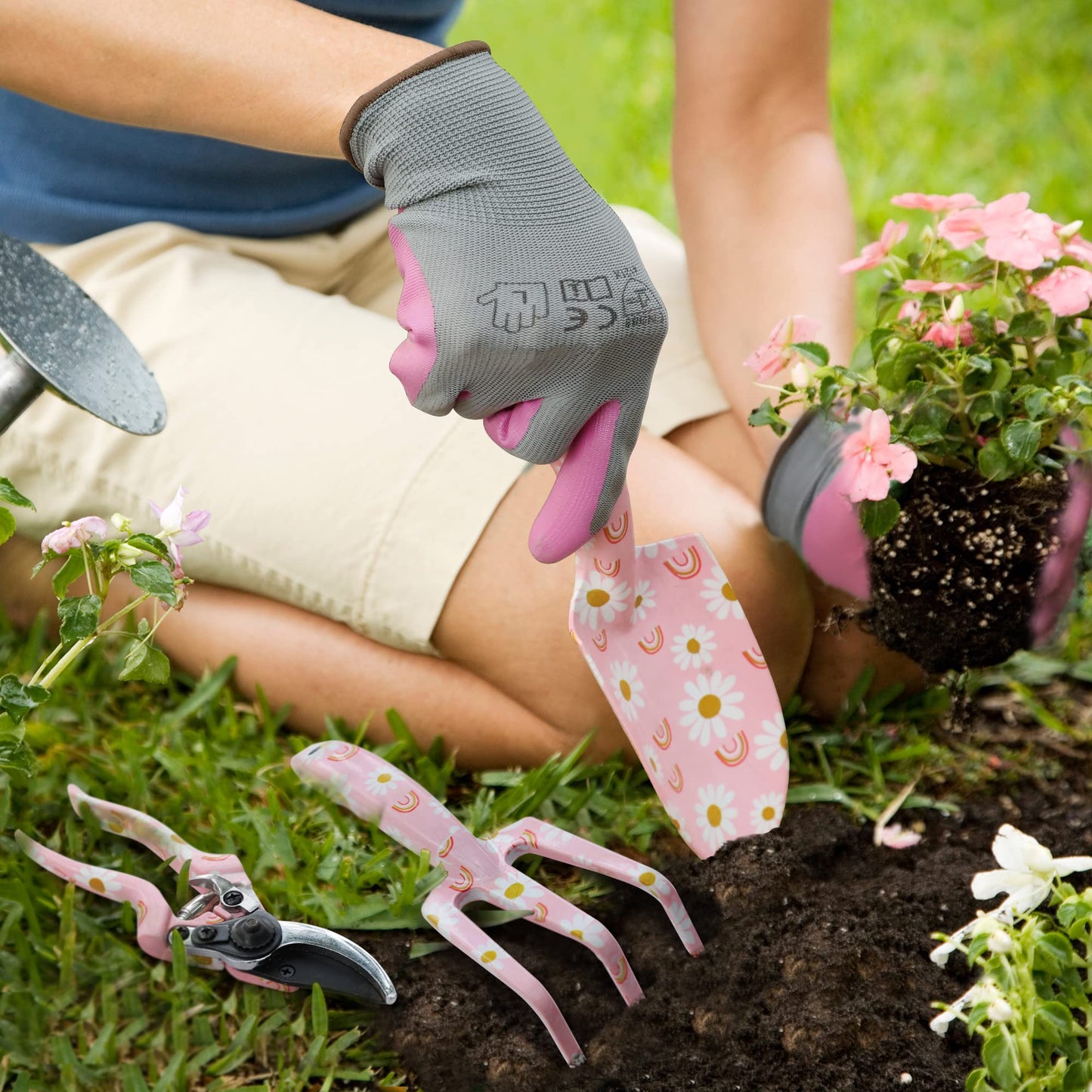 WORKPRO Aluminum Garden Tool Set, 4PCS Heavy Duty Gardening Tools with Box Include Trowel, Rake, Pruner, Gloves, Pink, Garden Gifts-Pink Ribbon