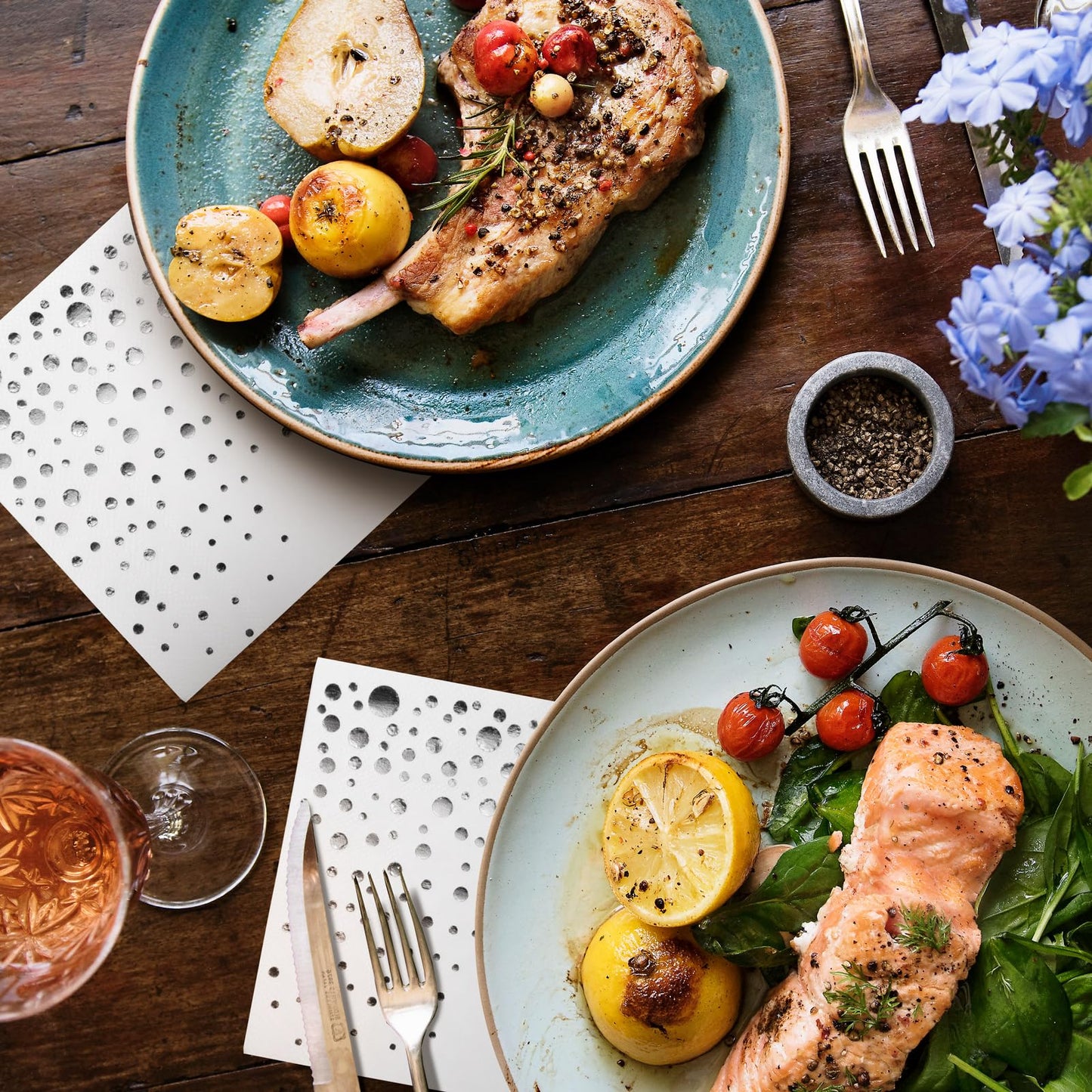 Stylish Silver & White Cocktail Napkins - 100 Disposable 5x5 Inch Wedding Napkins