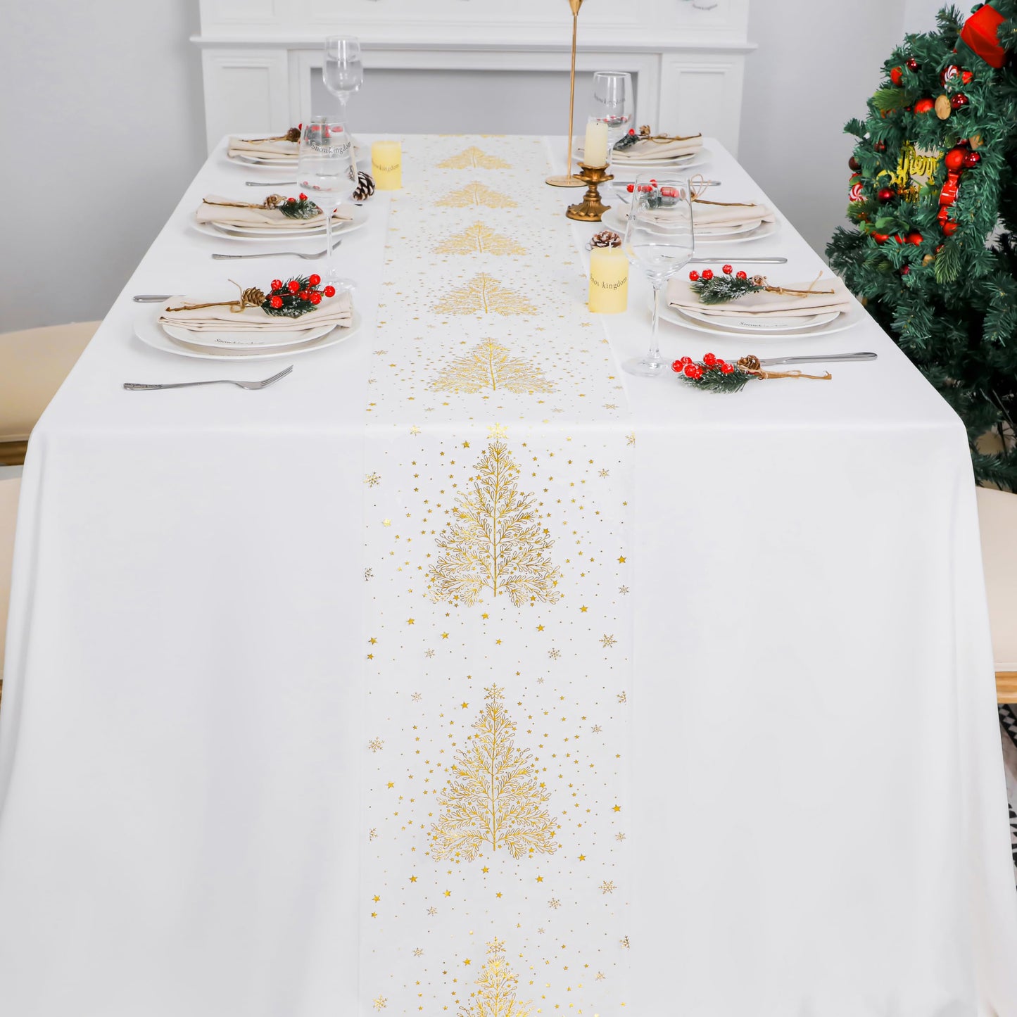 Snowkingdom Gold Christmas Tree Table Runner Xmas Winter Snowflakes 120 Inch Sparkly Glitter Gold Mesh Runners Kitchen Dining Table Decorations for Seasonal Festival Holiday Indoor Outdoor Home Party