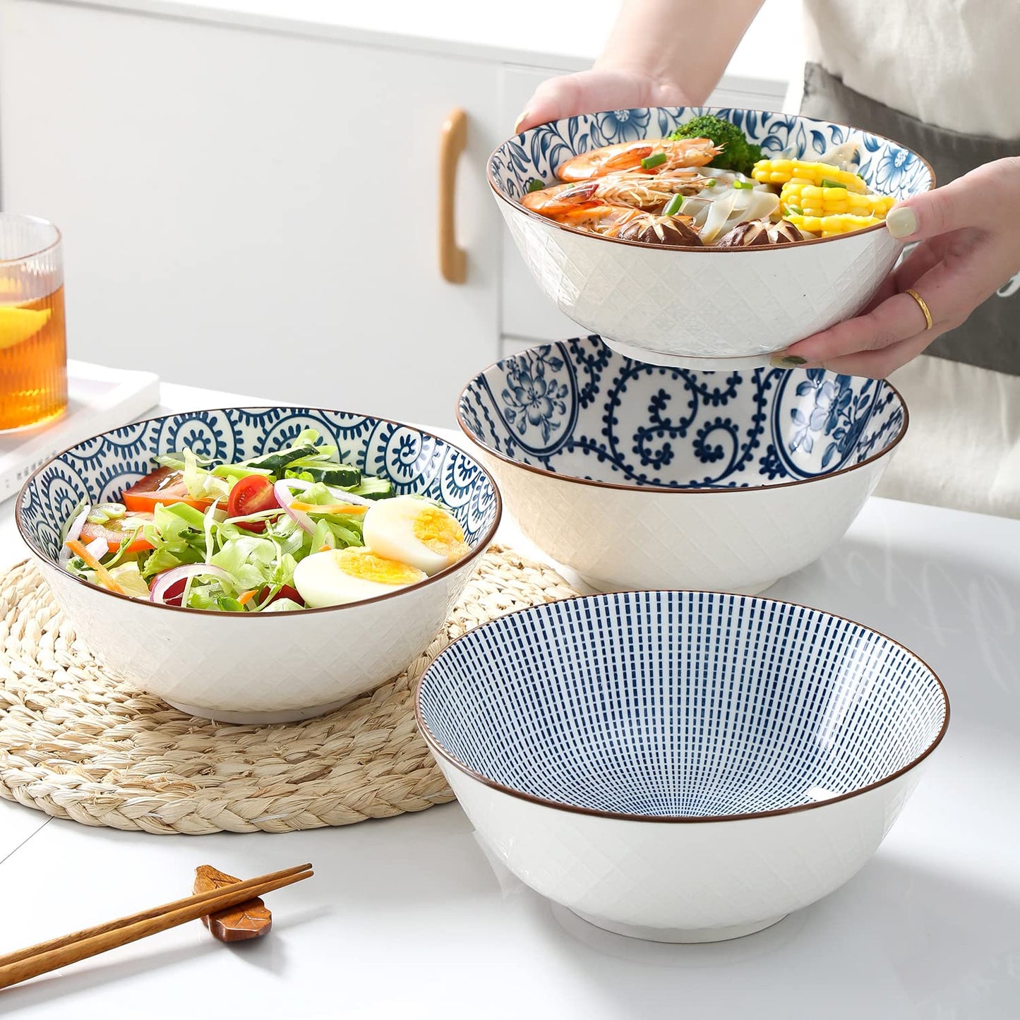 YALONG Ceramic 40 Oz Ramen Bowls Set of 4, 8 Inch Soup Bowls for Pho,Noodle,Salad, Pasta and Serving, Blue and White Japanese, Microwave and Dishwasher Safe
