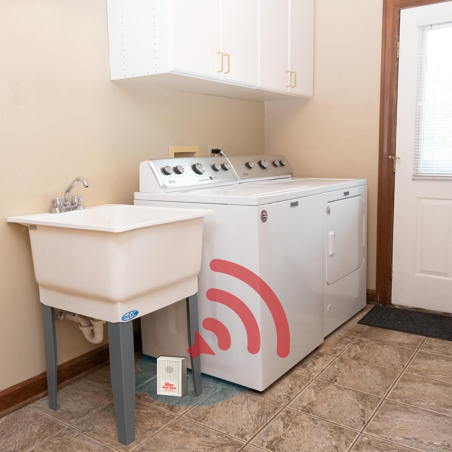 THE BASEMENT WATCHDOG Model BWD-HWA 110 dB Battery Operated Water Alarm