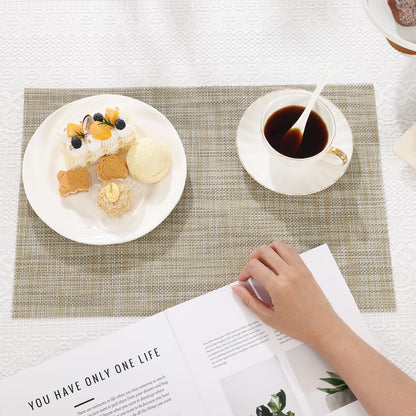 SHACOS Easy Clean Placemats Set of 4 Woven Vinyl Plastic Place Mats Heat Resistant Stain Resistant Dining Table Mats Indoor Outdoor Table Decor, Beige