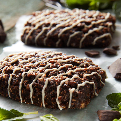 CLIF BAR - Cool Mint Chocolate with Caffeine - Made with Organic Oats - 10g Protein - Non-GMO - Plant Based - Energy Bars - 2.4 oz. (6 Pack)