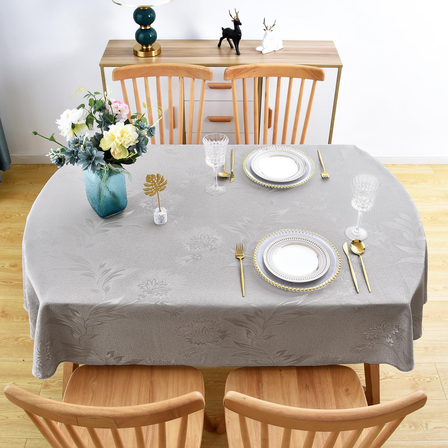 Wolkemer Shiny Oval Jacquard Tablecloth 60 x 84 Inch Gray Floral Countryside Leaves Damask Patterns Table Cloth Glossy Fabric Table Cover for Dinner Kitchen