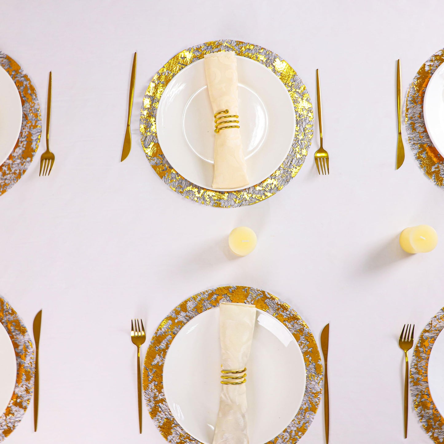 Snowkingdom Black Gold Placemats Round Disposable Sparkly Paper Metallic Glitter Foil Gold Doilies Luxury Dining Table Decoration Centerpieces for Party Birthday Wedding Christmas Shower Set of 24