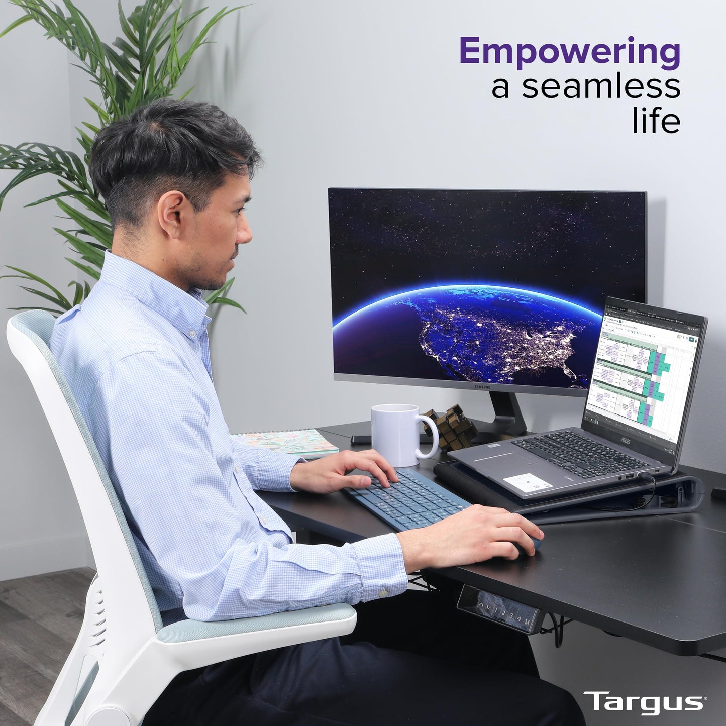 Targus 17 Inch Dual Fan Lap Chill Mat - Soft Neoprene Laptop Cooling Pad for Heat Protection, Fits Most 17" Laptops and Smaller - USB-A Connected Dual Fans for Heat Dispersion (AWE55US)