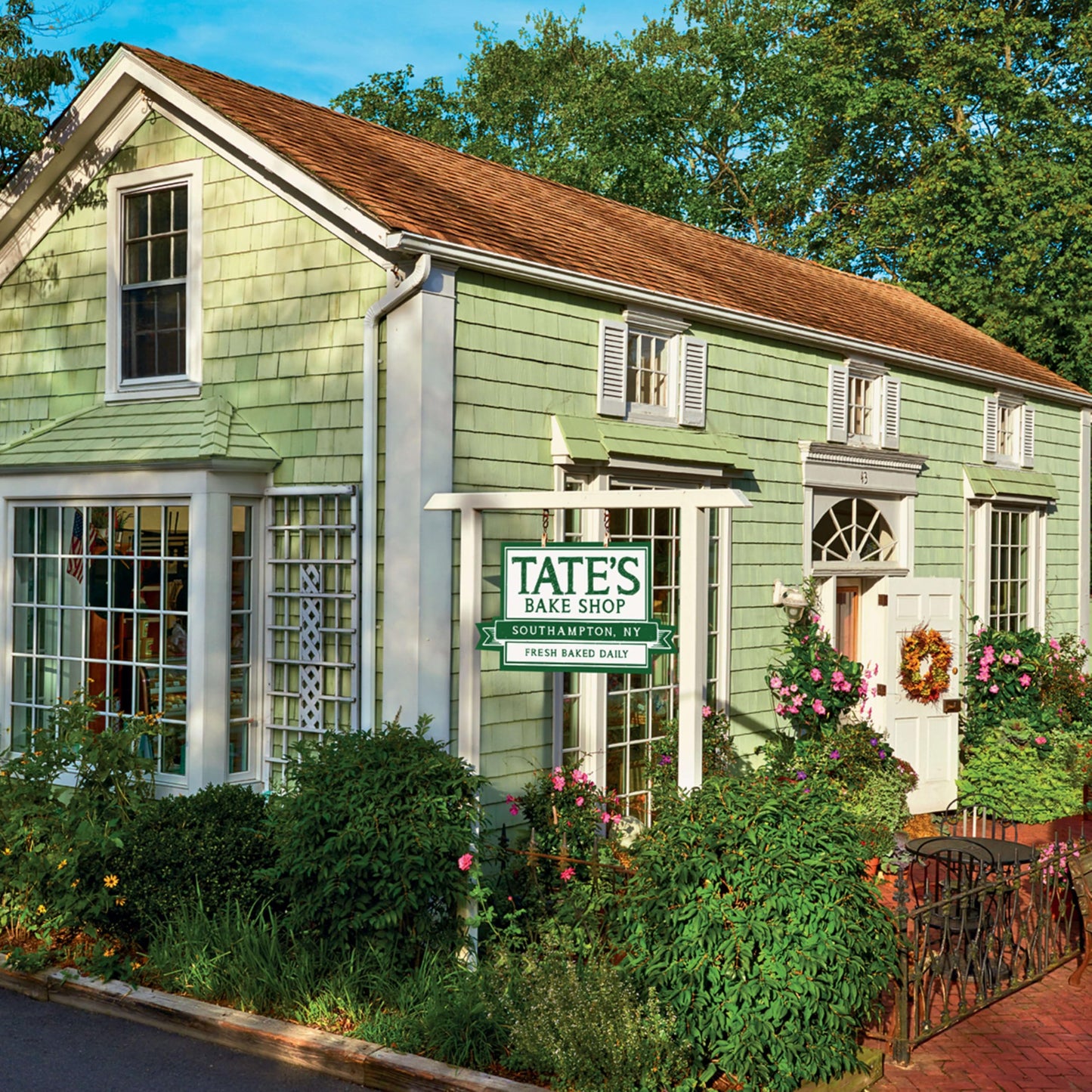 Tate's Bake Shop Cookies Gift Box, Chocolate Chip, Oatmeal Raisin, Salted Caramel and Lemon Cookies, 14 oz