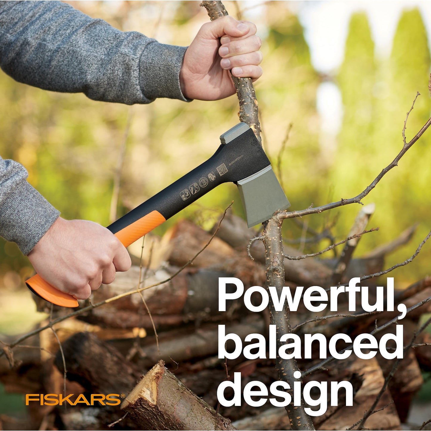 Fiskars X7 Hatchet Lightweight Wood Splitter for Small to Medium Size Kindling with Proprietary Blade and Shock-Absorbing FiberComp Handle, Lawn and Garden Tool, 14 inch, 1.5 pounds