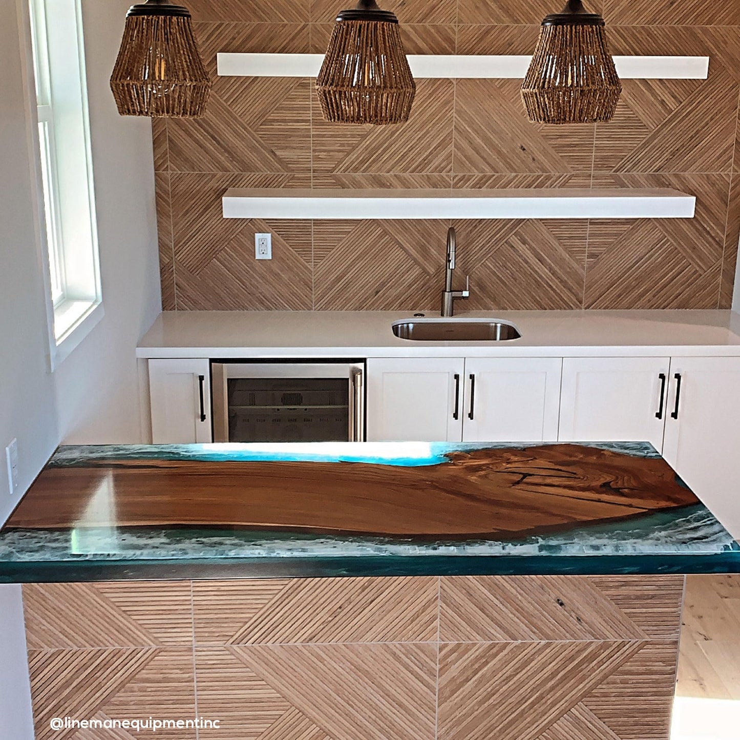 Deep Pour Epoxy Resin Liquid Glass 3 GL Kit, 2-4 inch Super Clear Amazing Flow Casting Resin Kit, High Temp Heat UV Resistant Food Safe Epoxy, Bubble Free Low Viscosity Cast & Coat Stone Wood Metal