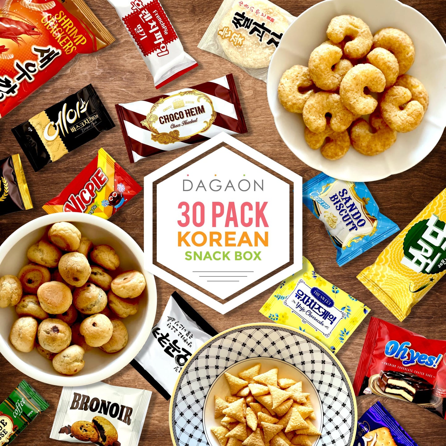 Dagaon Favorite Korean Snack Box 30 Count - Appetizing Gift and Care Package for any occasions and everyone. Variety of Korean Treats Including Top Picked Chips, Biscuits, Cookies, Pies, Candies.