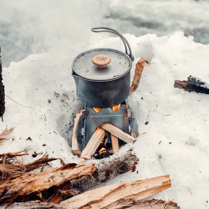 überleben Kessel Titanium Camping Kettle for Boiling Water - Camping Tea Kettle w/Steam Vented Lid, 37fl oz (1.1L) - Camp Fire Coffee Pot w/Canvas Bag - Bushcraft Camping Essentials