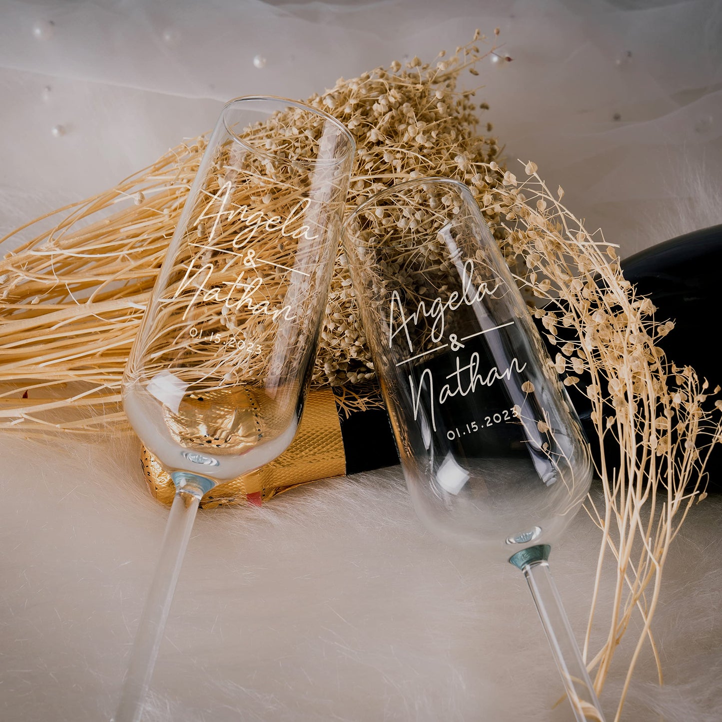 GIFTBYGIFTY Personalized Wedding Champagne Flutes for Bride and Groom - Set of 2, 7 oz, 2 Designs - Champagne Glasses for Engagement with Your Names and Date - D1