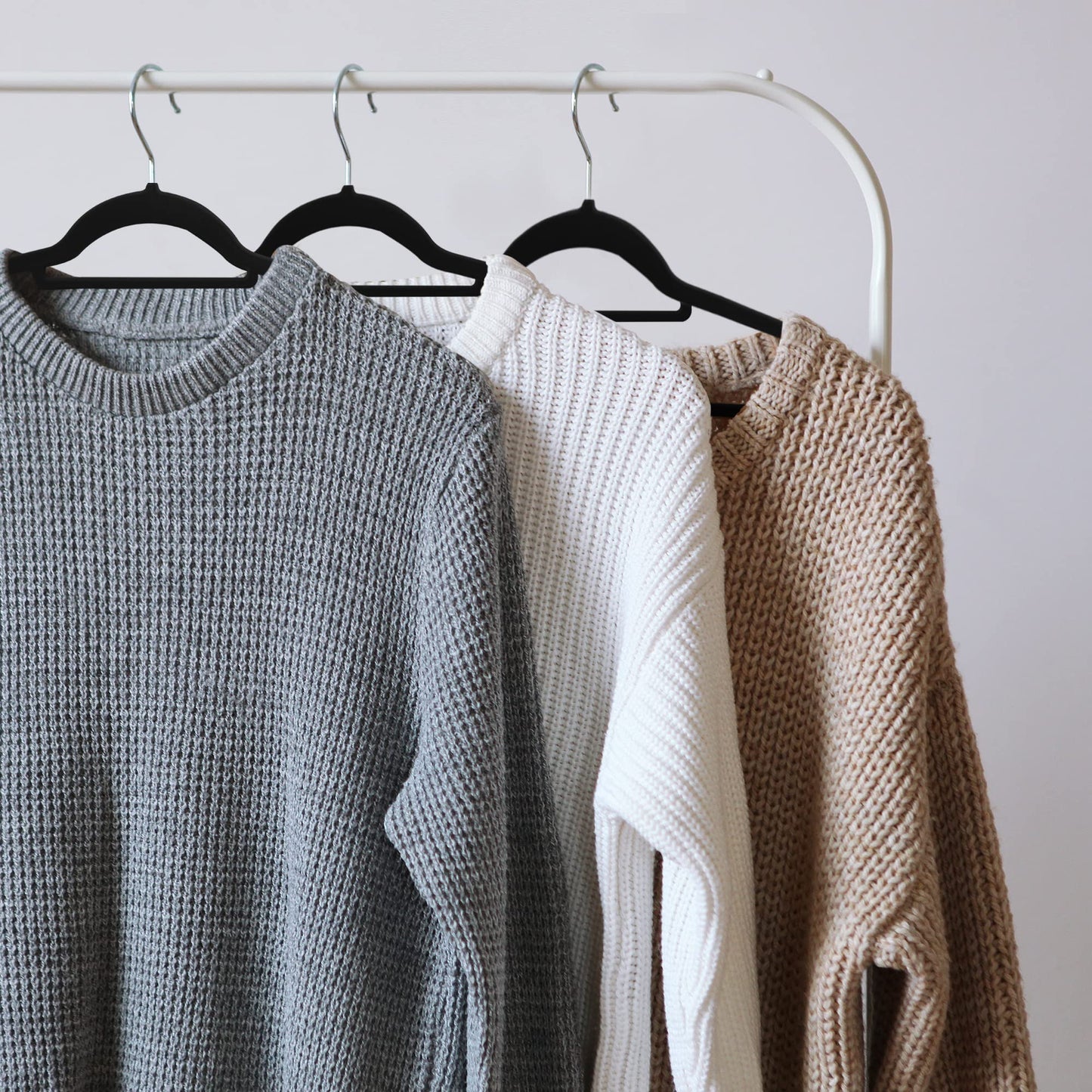 Utopia Home Premium Velvet Hangers 100 Pack - Non-Slip Clothes with Tie Bar - Black Hangers with 360 Degree Rotatable Hook - Heavy Duty for Coat