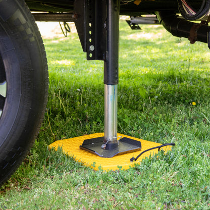 Camco Extra Large Stabilizer Jack Pads - Helps Stop RV Jacks from Sinking into Soft Ground - Includes Rope Carry Handles & Each Measures 17” x 15” x 1” - Crafted of Heavy-Duty Polymer - 2-Pack (44545)