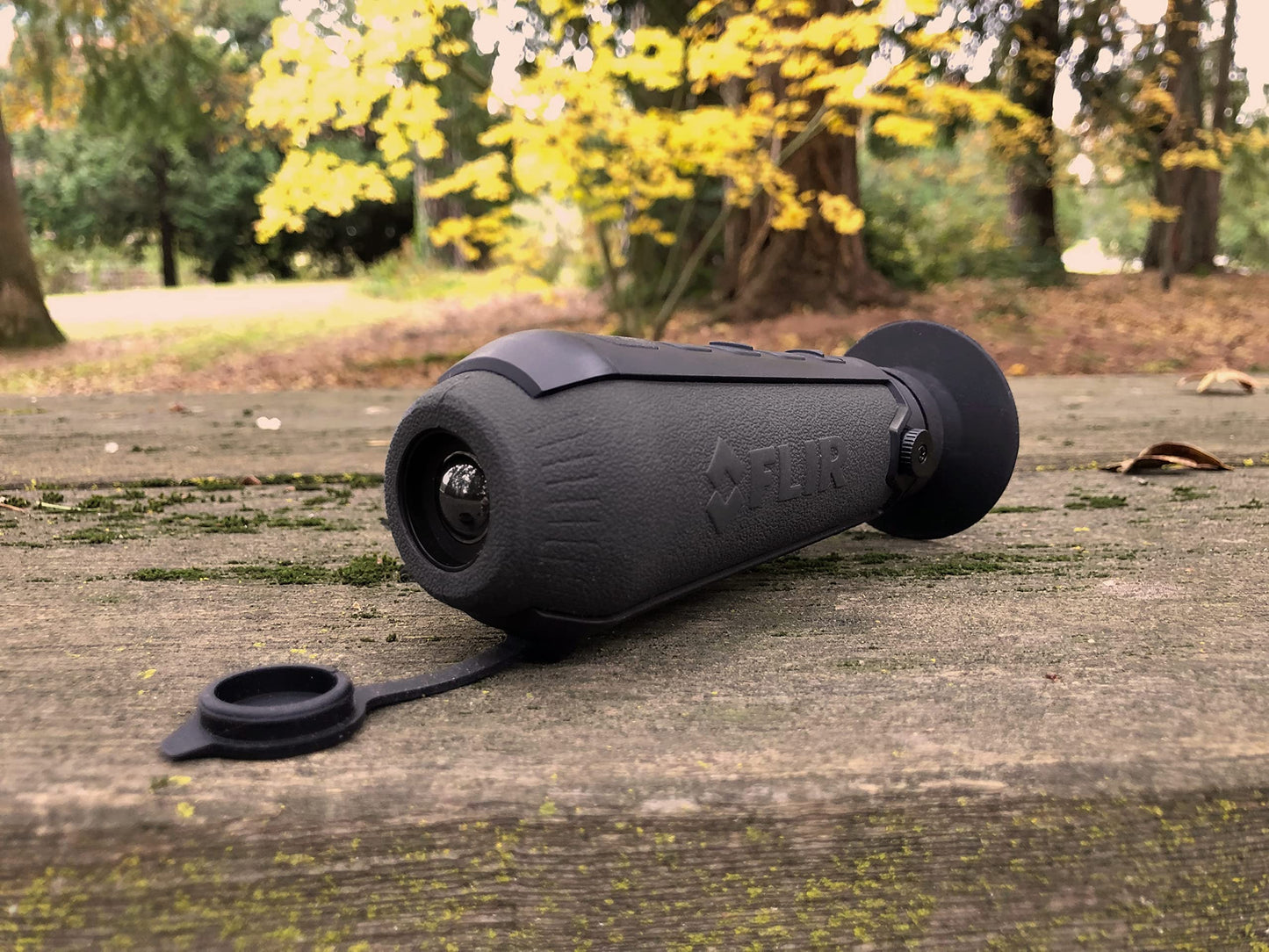 FLIR Scout TKx - Compact Infrared/Thermal Imaging Monocular for Wildlife Viewing, Hunting & Outdoor