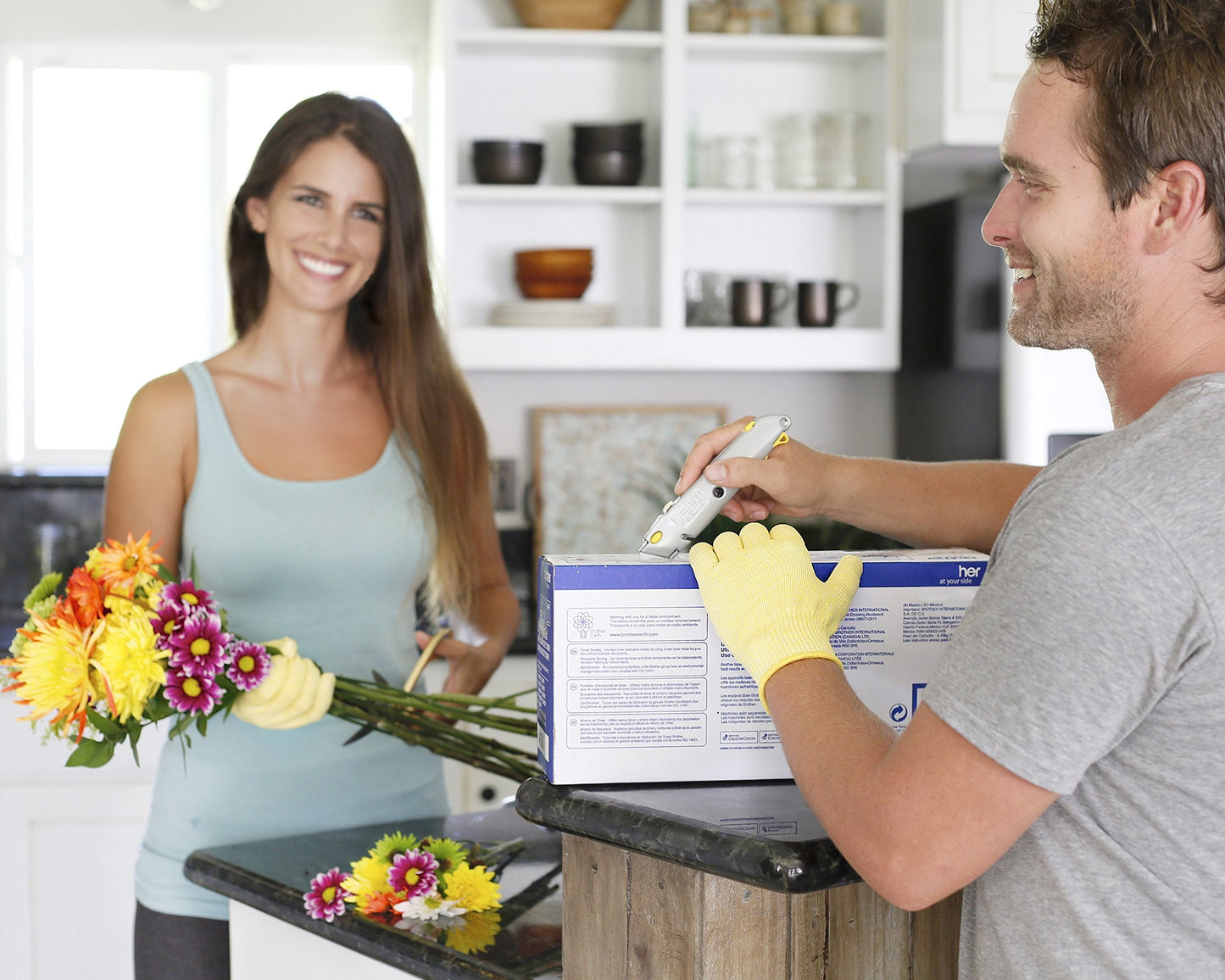 TruChef Premium Cut Resistant Adult Gloves Food Grade - Level 5 Anti-Cut Protection for Meat, Veggies & Wood Carving - Durable, Breathable, Machine Washable - Kitchen Knife Proof Safety Gloves