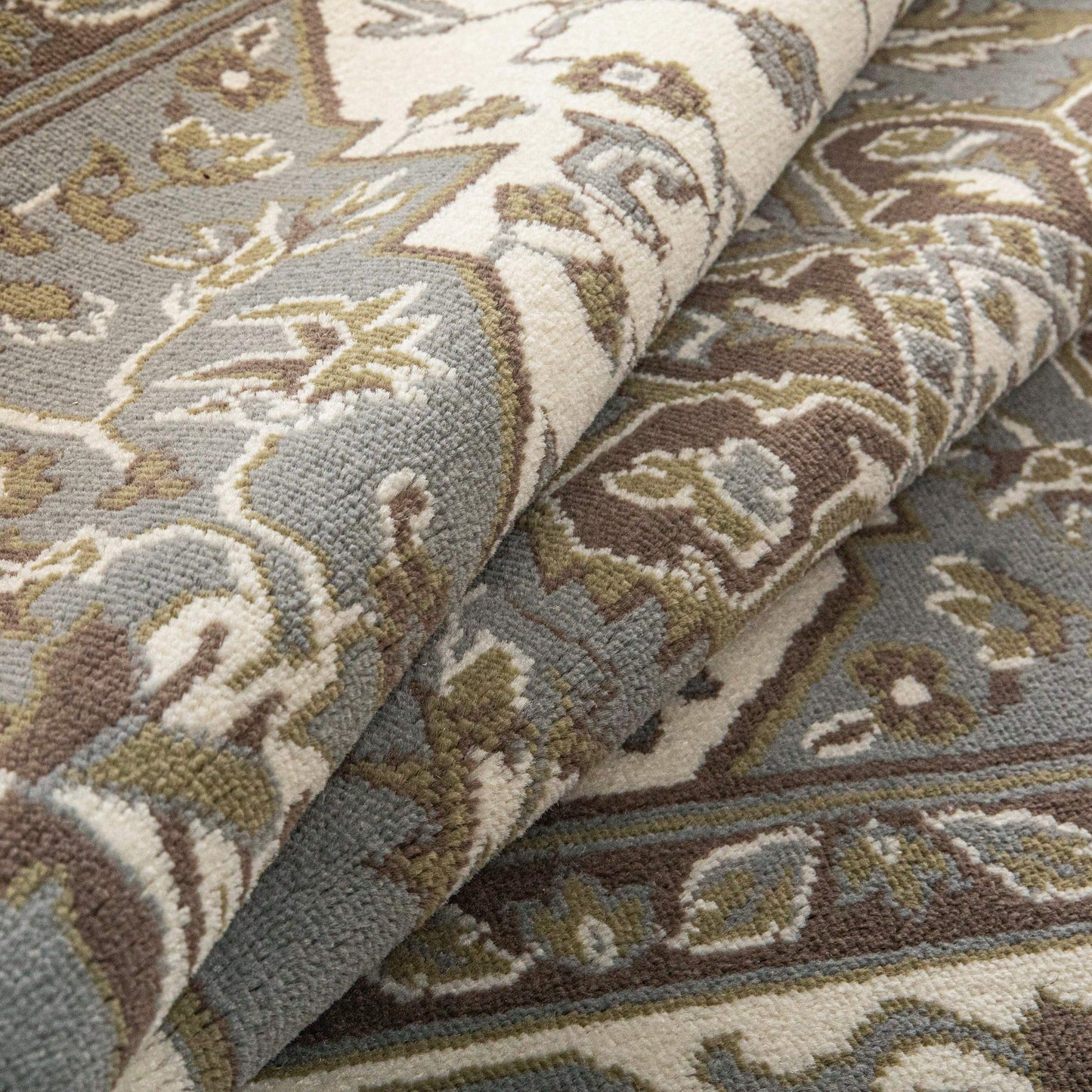 Superior Indoor Area Rug, Plush Carpet Cover, Traditional Oriental Medallion, Perfect for Hallway, Entryway, Living Room, Dining, Bedroom, Office, Kitchen, Glendale Collection, 2' x 3', Green