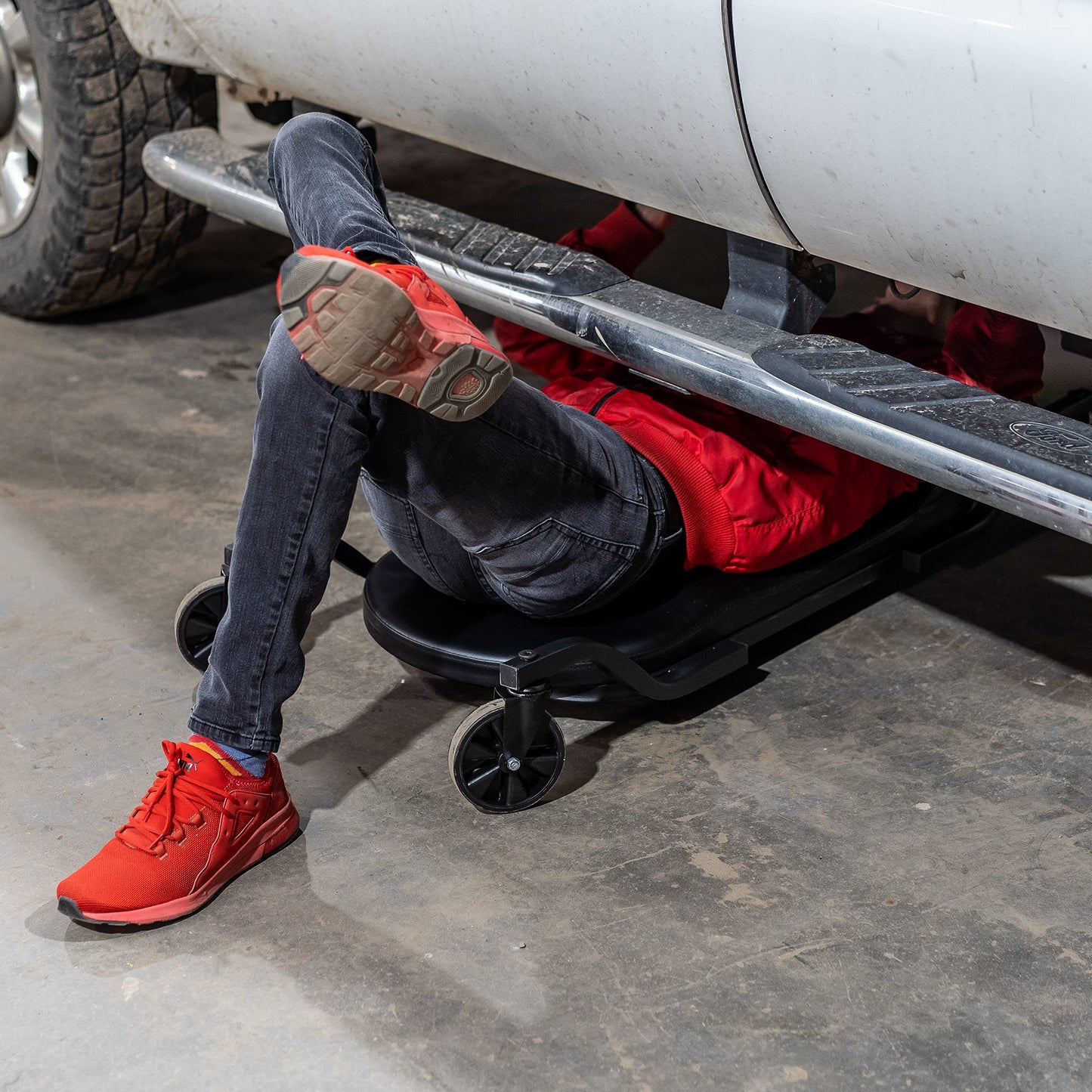 Traxion 1-100 ProGear Wide Body Low Profile Automotive Creeper W/All-Terrain 5" Casters , Black